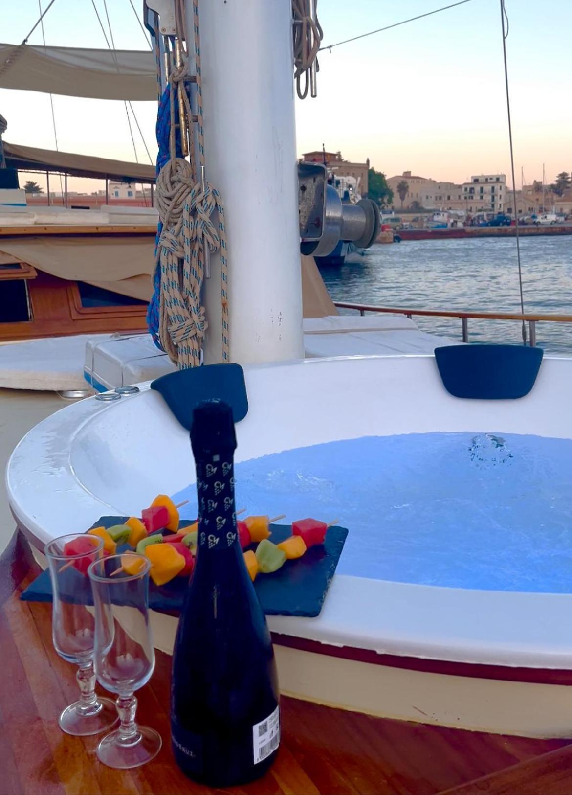 Sicily Sea Charter Hande Capo Galera Ξενοδοχείο Παλέρμο Εξωτερικό φωτογραφία